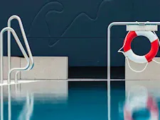 Swimming goggles with prescription